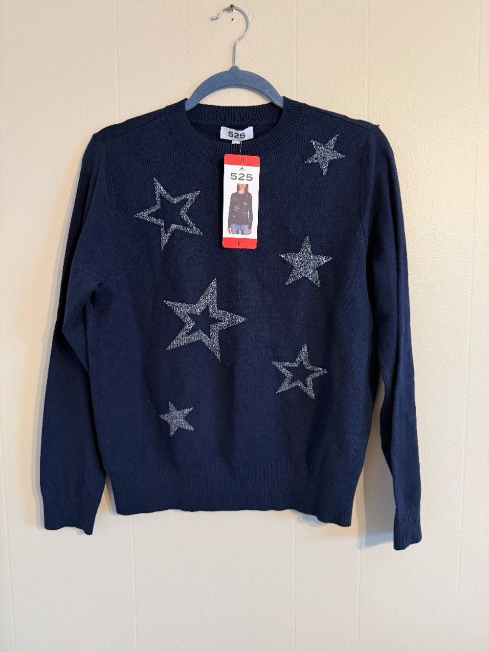 NWT Women's 525 brand Navy Crew Neck Sweater w/Silver Stars, Size Medium